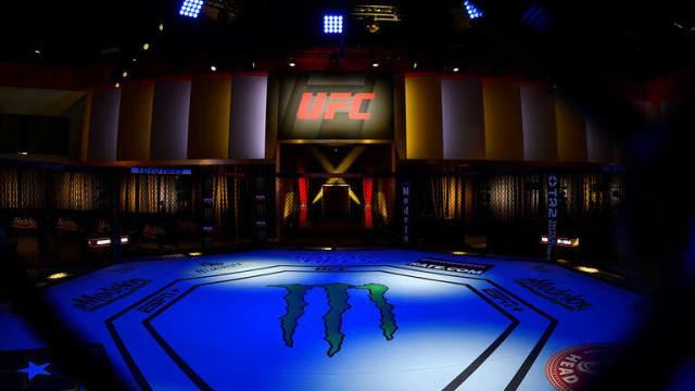 Former UFC Champ Hints at Short Notice Fight at UFC 296